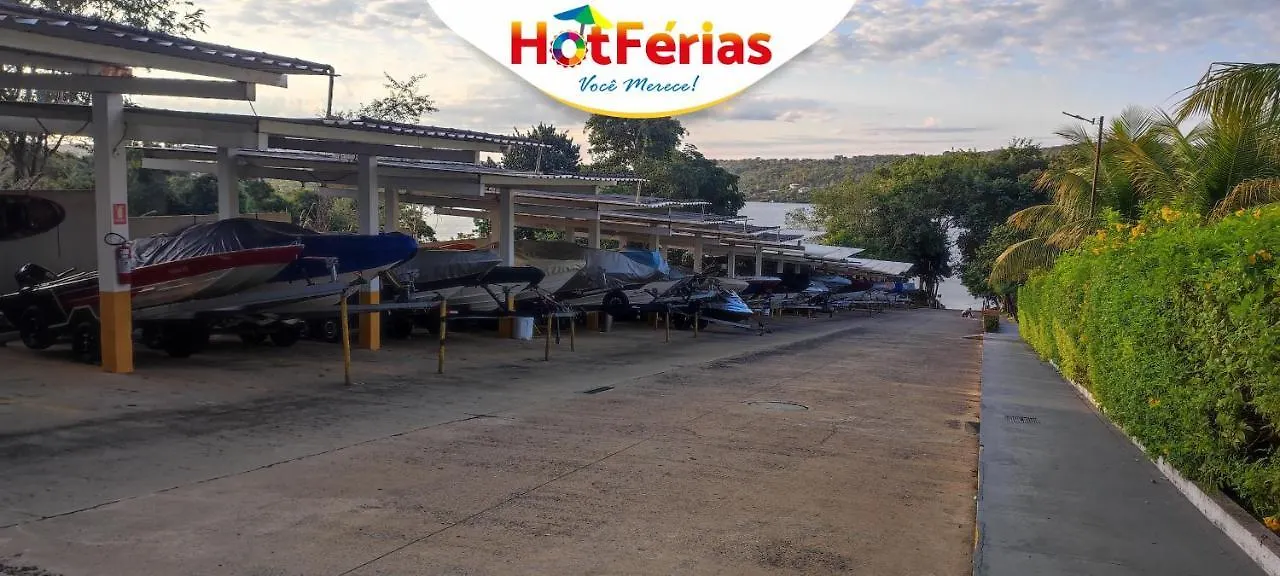 Enseada Nautico: Lakeside Retreat with Optional Breakfast Caldas Novas